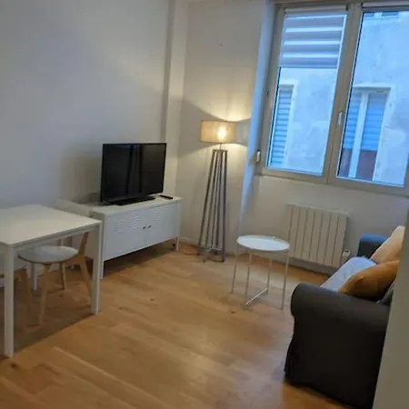 De Charme Au Coeur De La Vieille Apartment *